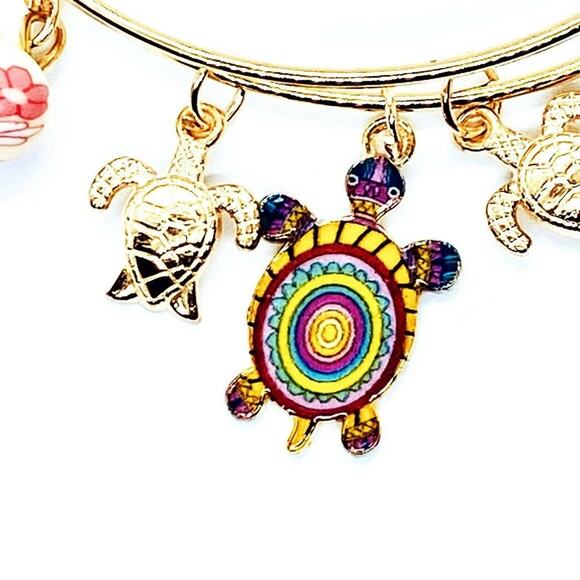 Beaded Sea Turtle Charm Colorful Bangle Bracelet - Picture 3 of 5